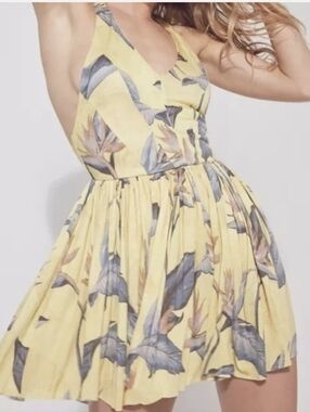 🌼4/$10 - Kimchi Blue Yellow Floral V-Neck Romper with Slate-Blue Accents